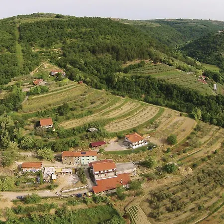 Beautiful In Smarje With Kitchen Holiday home *